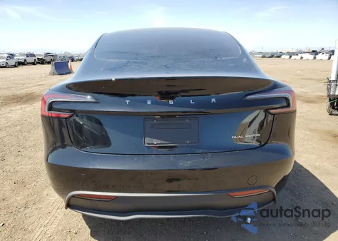 2024 Tesla Model 3 Long Range Dual Motor All-Wheel Drive z USA, uszkodzony, nr VIN 5YJ3E1EB3RF833501